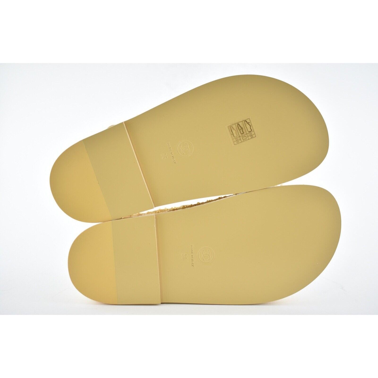 Chanel Chanel 21C Beige Raffia Pearl CC Logo Mule Slide Strap Flat Size US 6 / IT 36 - 12 Thumbnail
