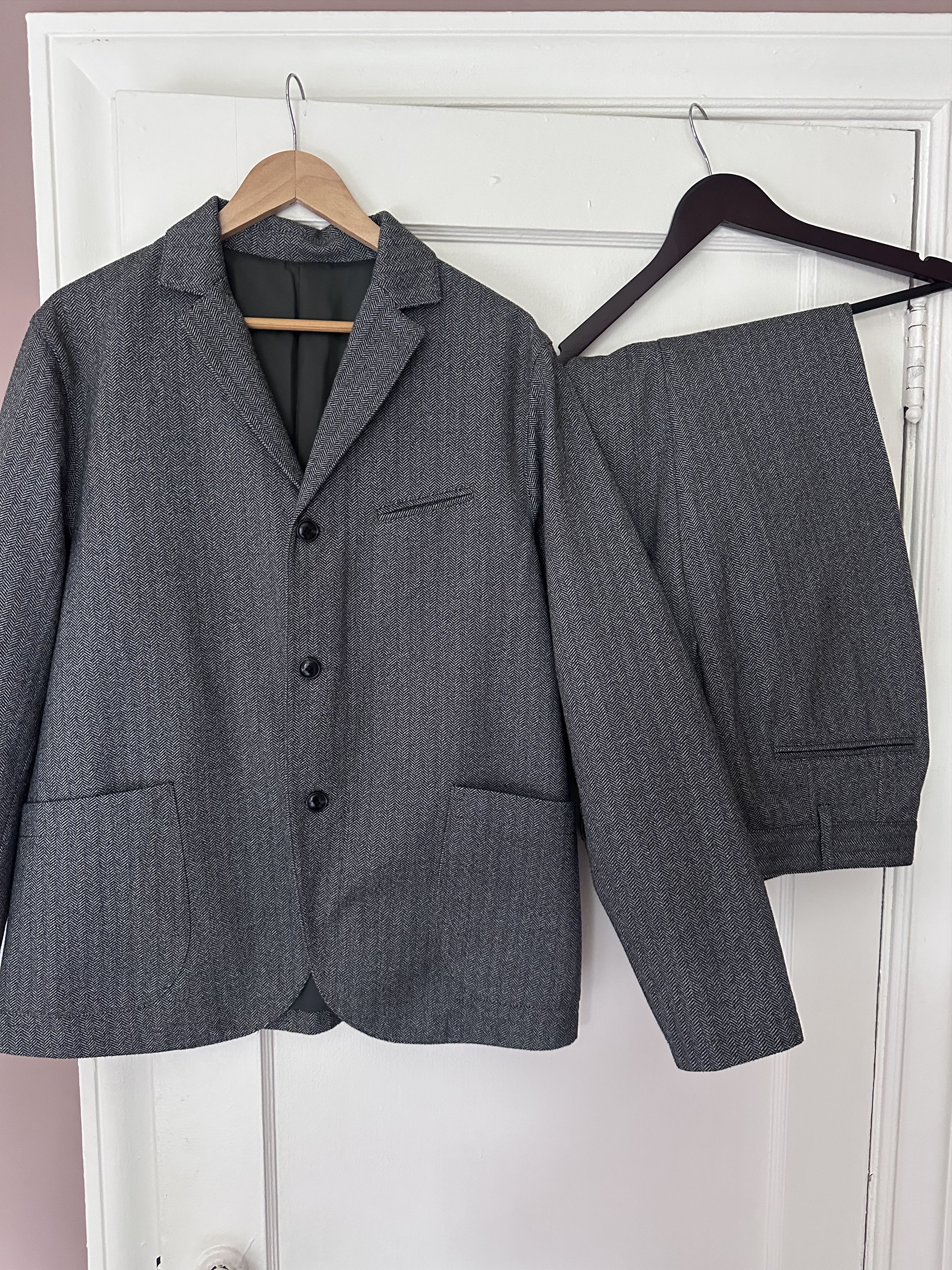 Pherrow's Pherrow's Wool Tailored Black Herringbone Suit Size 44R - 1 Thumbnail