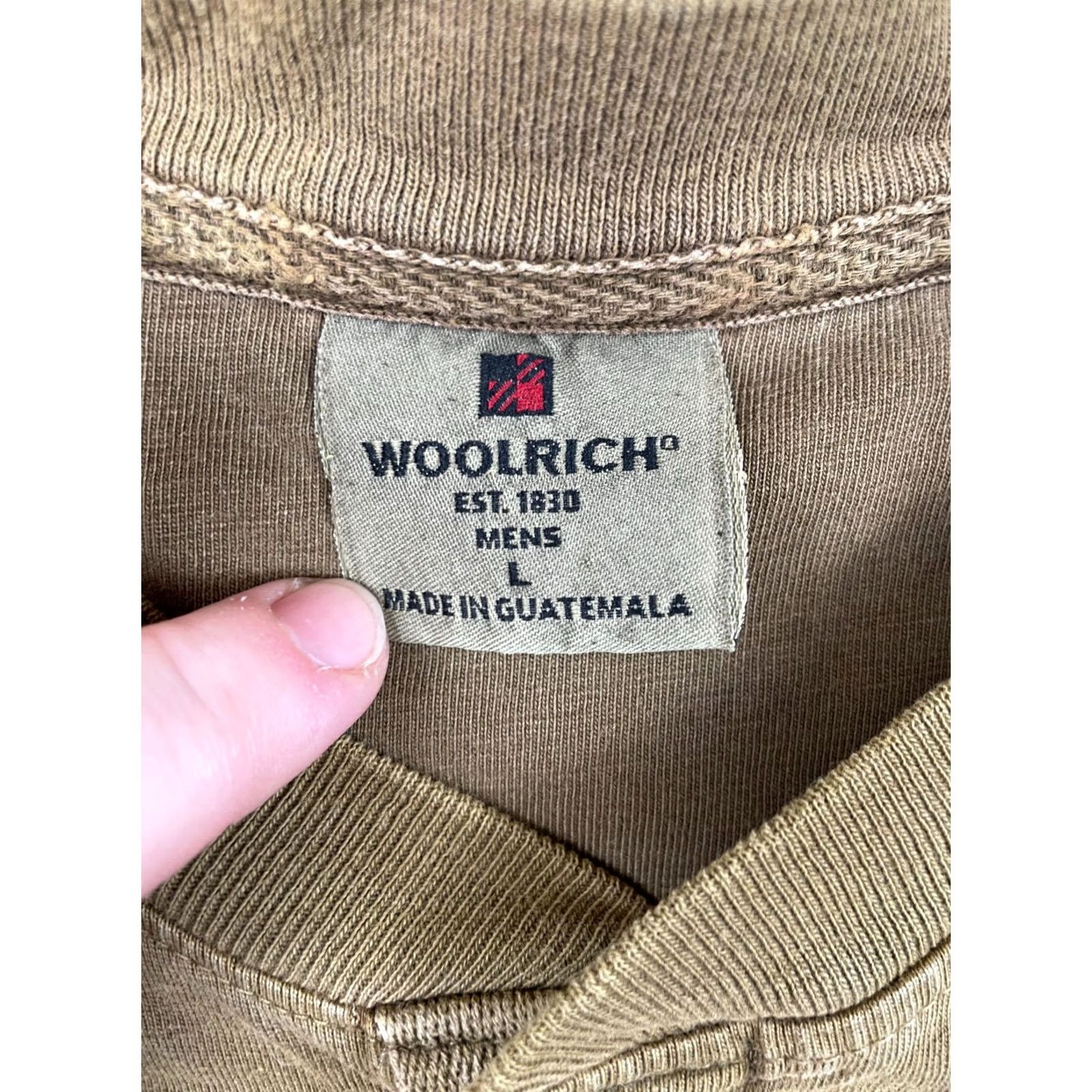 Vintage VINTAGE Woolrich Shirt Mens Large Olive Green Henley Long Sleeve Pullover 90s Button-Up Pocketed Cotton Regular 90s Theme Women? Mens Size US L / EU 52-54 / 3 - 5 Thumbnail