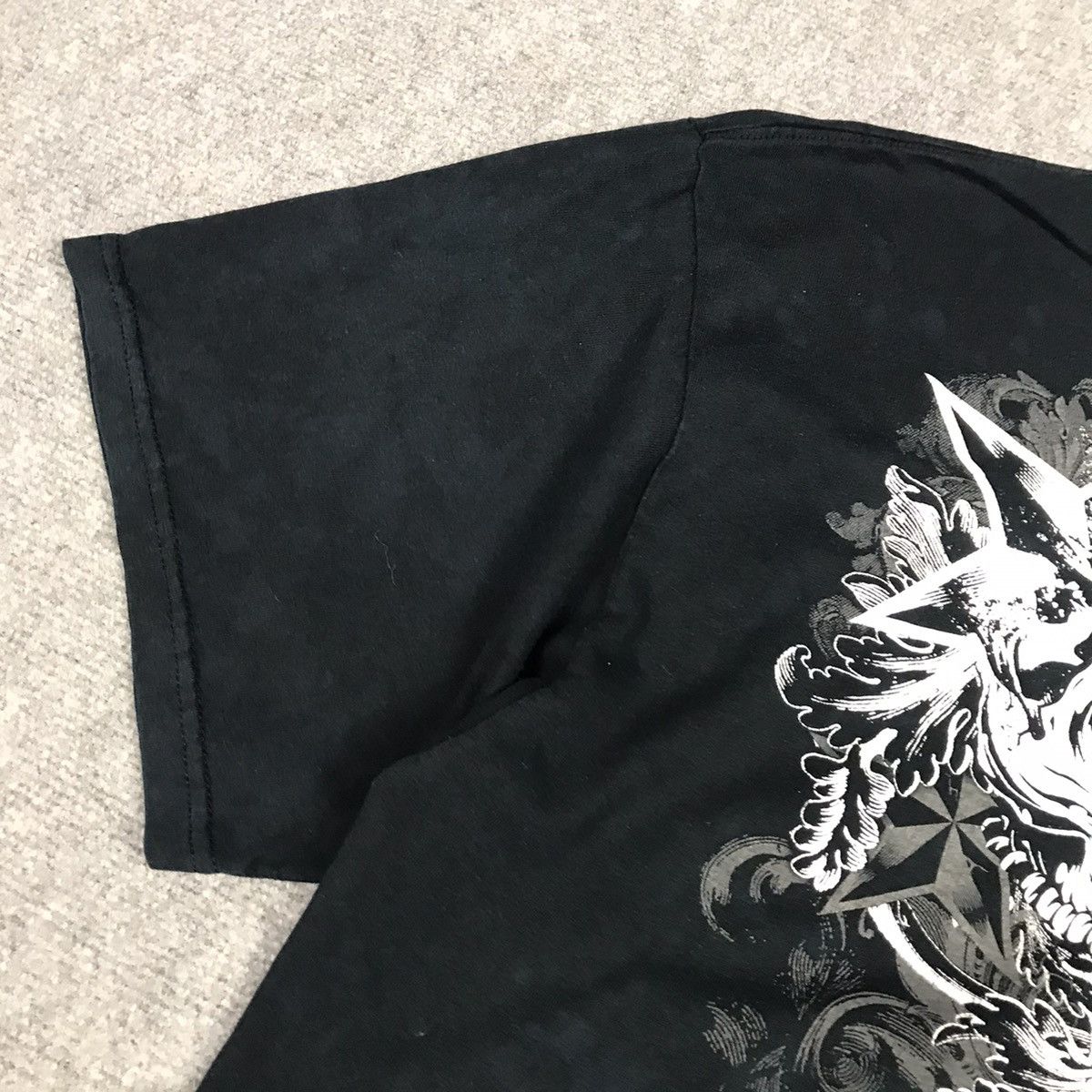 Japanese Brand SKULL DESIGN FADED TSHIRT Size US L / EU 52-54 / 3 - 6 Thumbnail