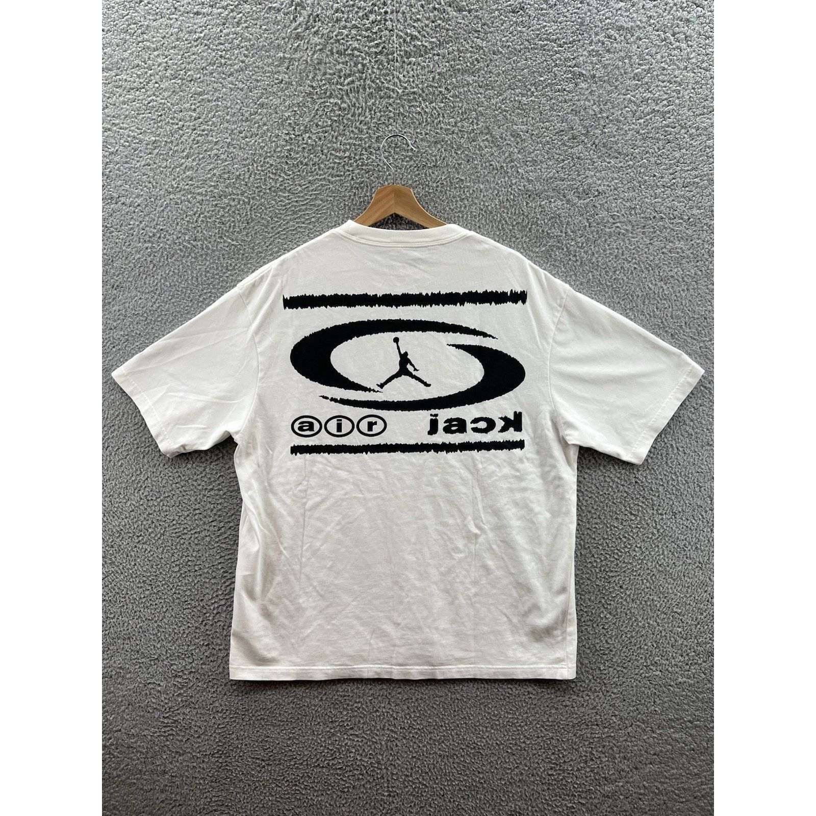 Jordan Brand Jordan Travis Scott Men's White T-Shirt Sz. Large DZ5514-133 Size US L / EU 52-54 / 3 - 2 Thumbnail