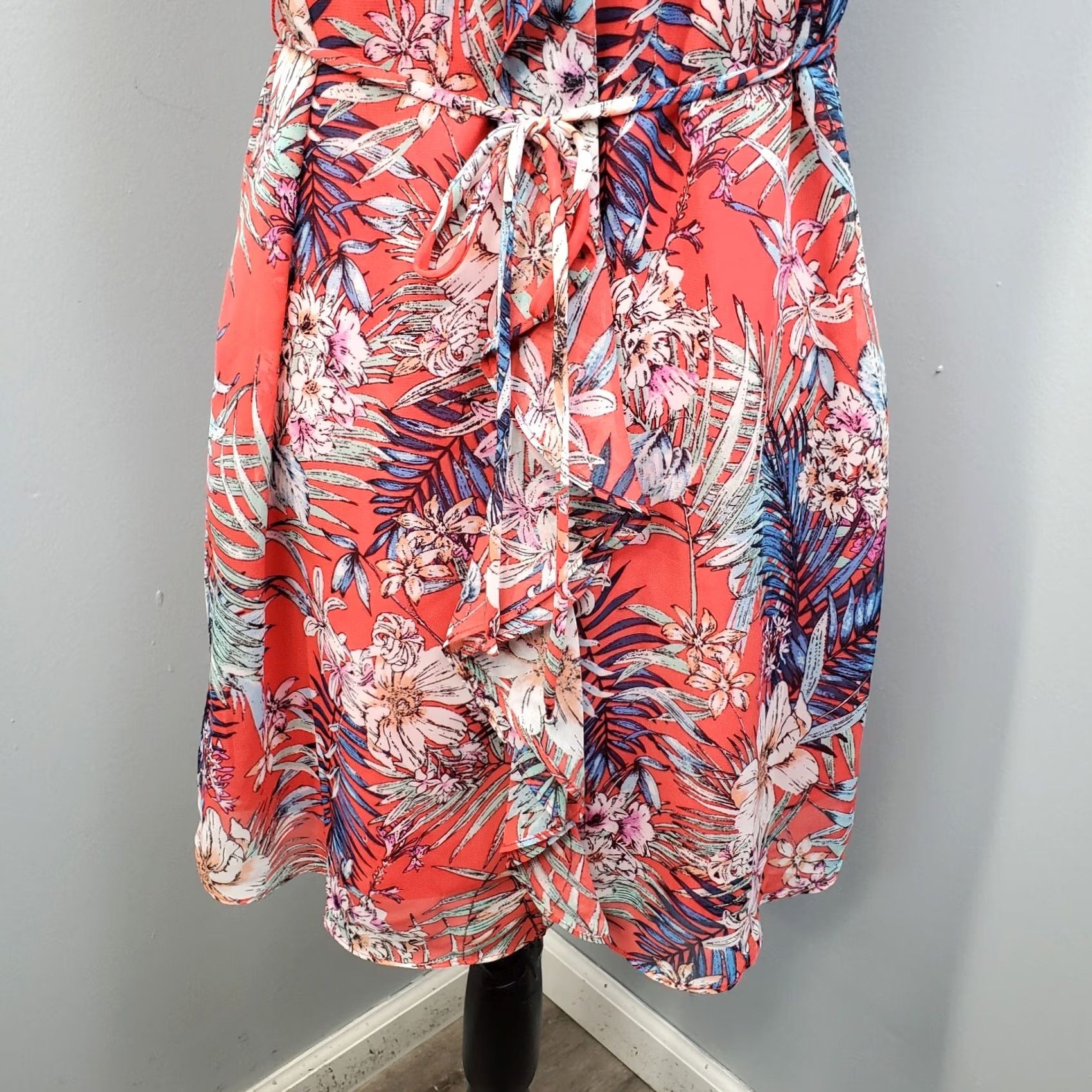 Vintage SOHO Apparel Womens PS Floral Leaf Lined Ruffle Front Tie Waist Mini Dress Shirt Dress Size S / US 4 / IT 40 - 5 Thumbnail