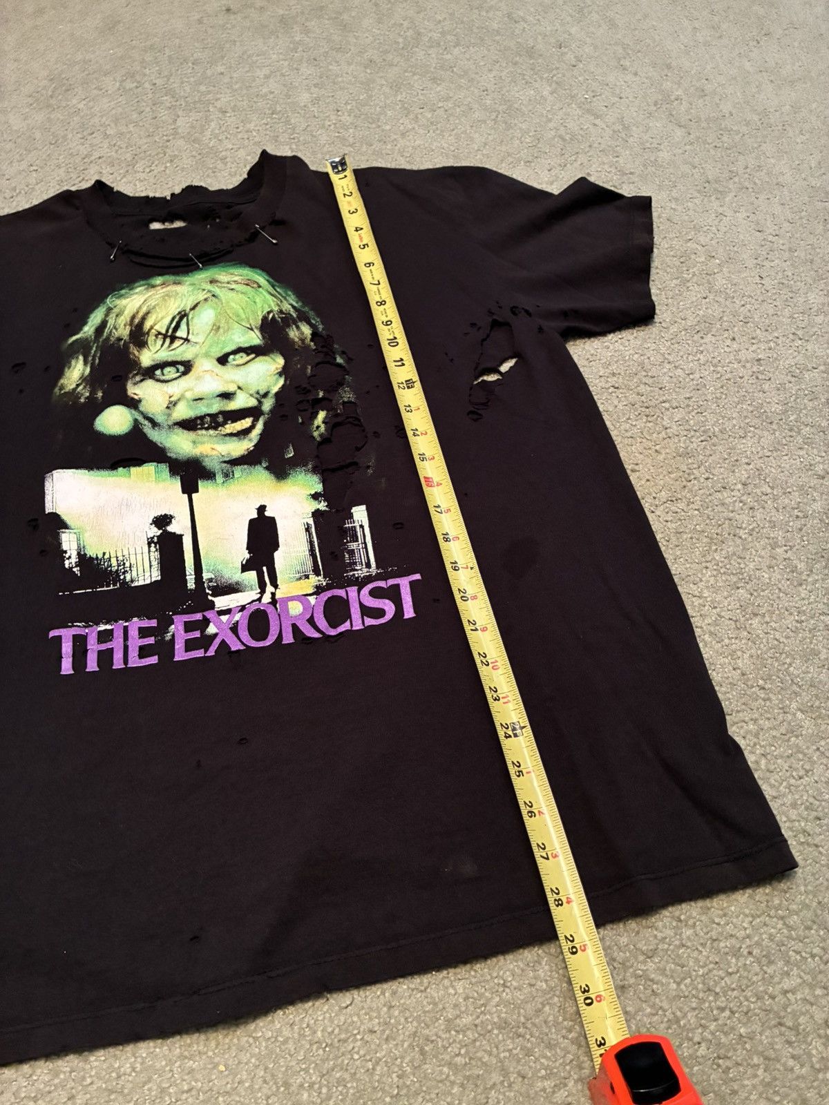 Vintage Vintage 90s distressed The Exorcist tee shirt Size US L / EU 52-54 / 3 - 11 Thumbnail