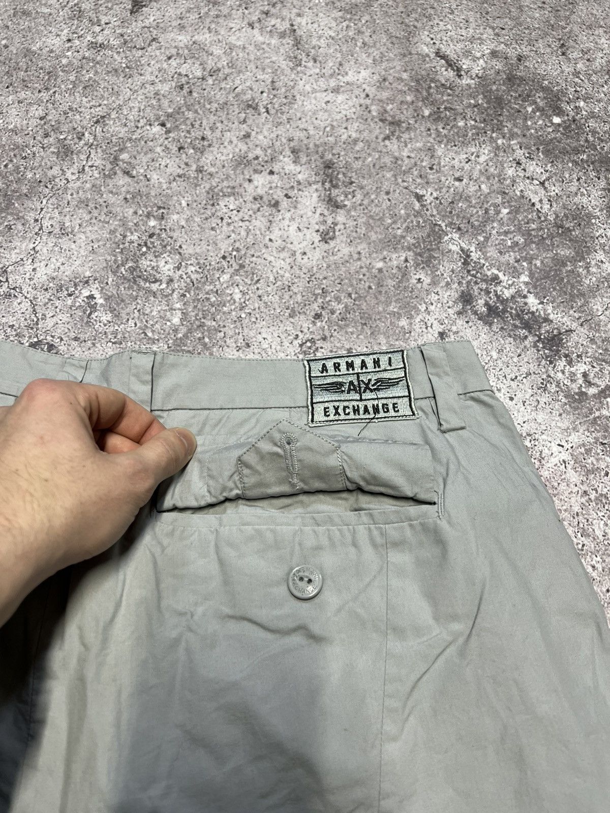Armani Exchange Armani y2k multi pocket Gray men's shorts vintage Size US 34 / EU 50 - 9 Thumbnail