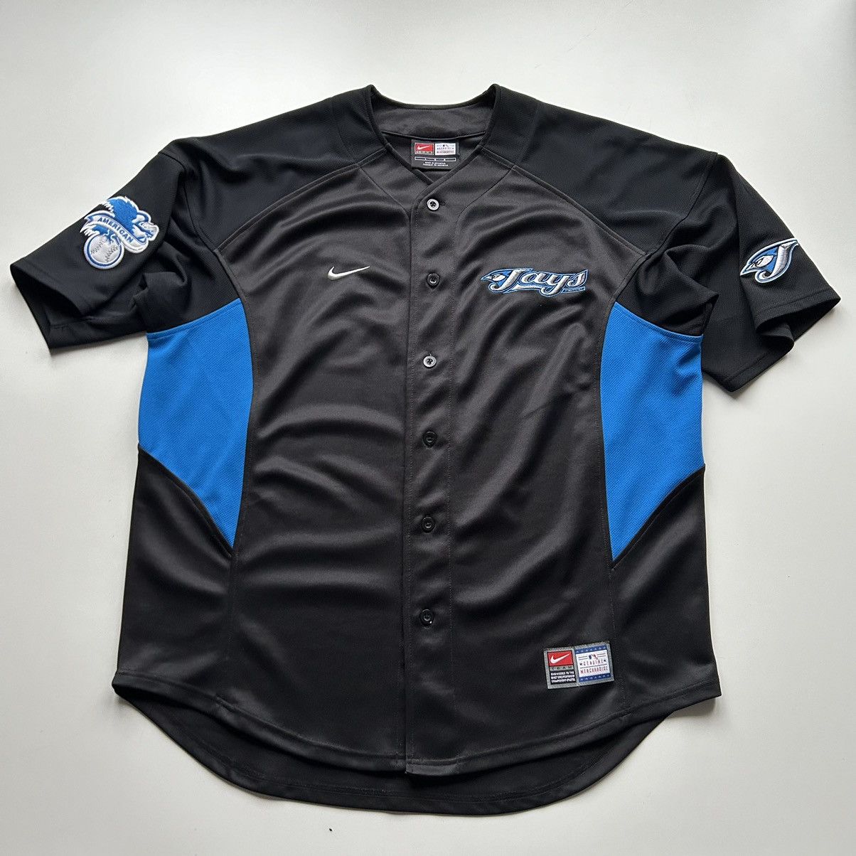 image of Vintage 90's Nike Toronto Blue Jays Embroidered Mlb Jersey in Black, Men's (Size Large)