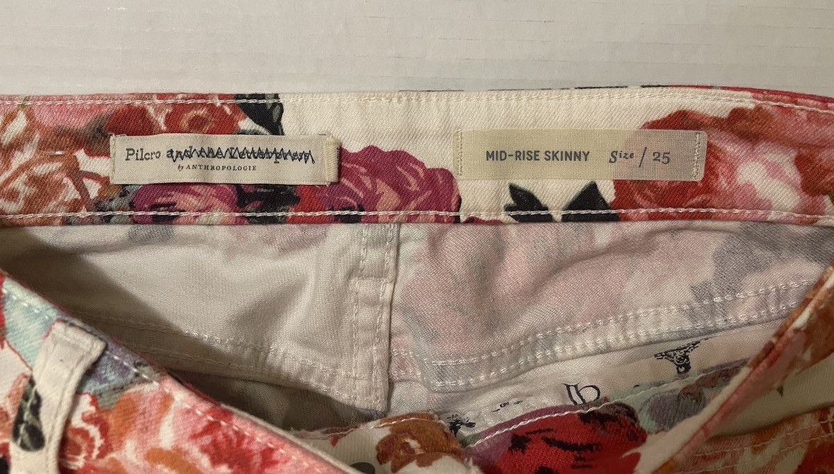 Anthropologie Anthropologie Pilcro Skinny Floral Rose White Jeans Size 25 Size 25" / US 0 / IT 36 - 6 Thumbnail