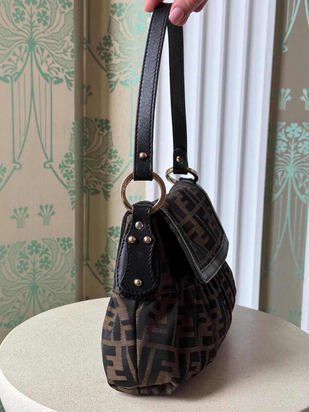 Fendi Vintage Fendi Brown Zucca Canvas and Leather Shoulder Bag Size ONE SIZE - 4 Thumbnail