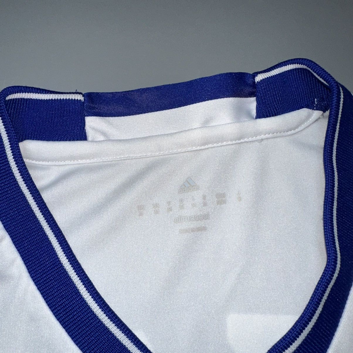Vintage CHELSEA ADIDAS 2016/2017 FOOTBALL THIRD JERSEY #10 HAZARD Size US M / EU 48-50 / 2 - 6 Thumbnail