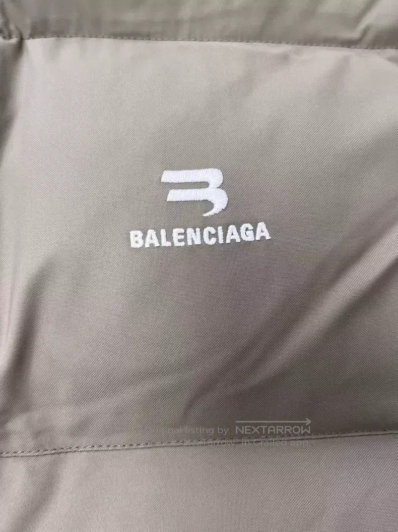 Balenciaga Balenciaga Logo Embroidered Solid Color Zippered Collar Co Size US XS / EU 42 / 0 - 3 Thumbnail