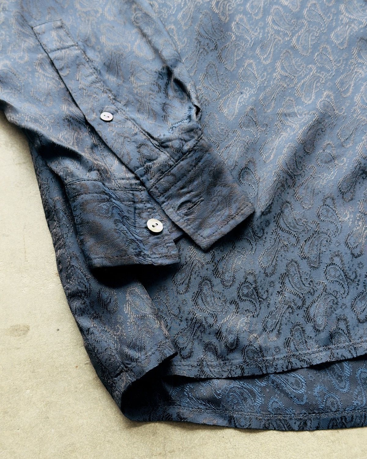Acne Studios Acne Studios Navy Paisley Print Button Up Size US S / EU 44-46 / 1 - 4 Thumbnail
