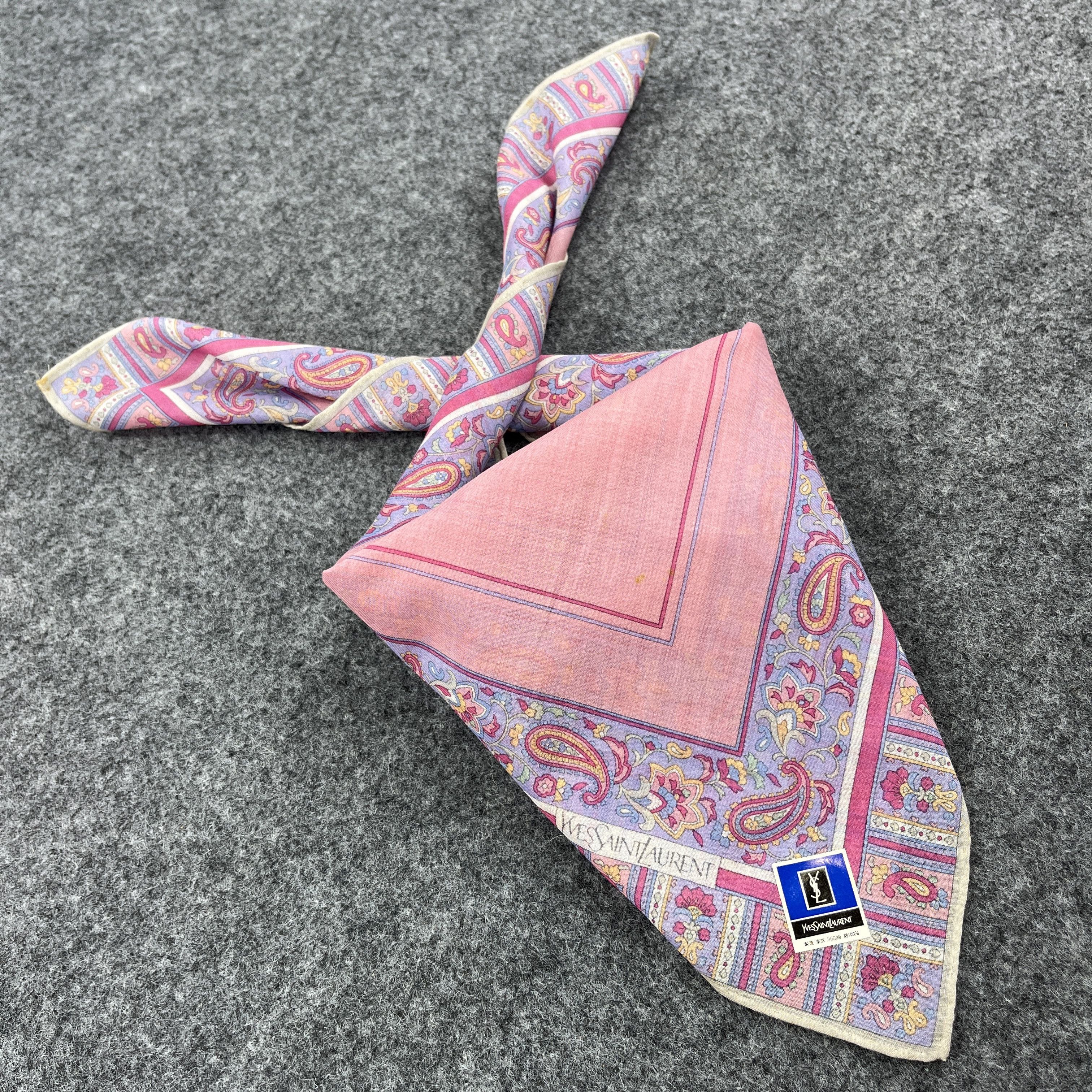 Vintage Yves Saint Laurent Handkerchief / Bandana / Neckerchief B627 Size ONE SIZE - 9 Thumbnail