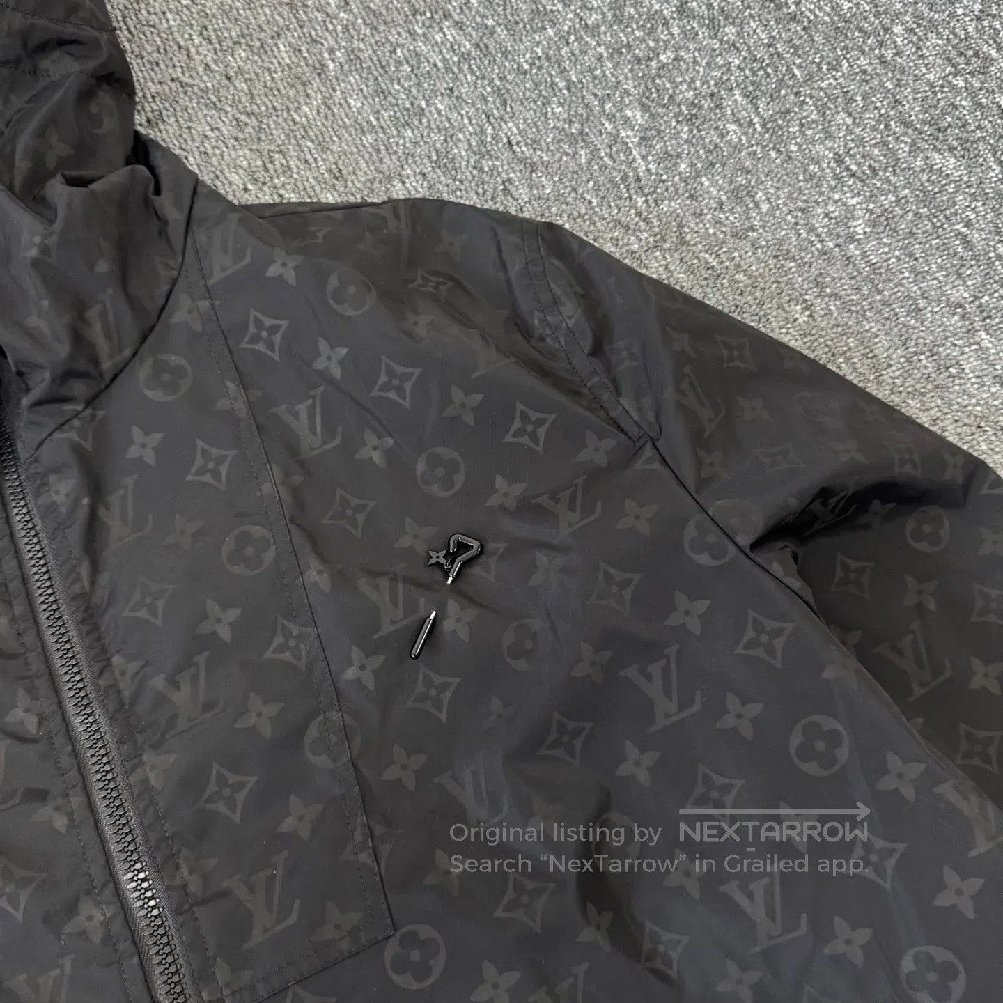 Louis Vuitton Louis Vuitton Zipper hood Dark pattern full print Medium-t Size US M / EU 48-50 / 2 - 4 Thumbnail