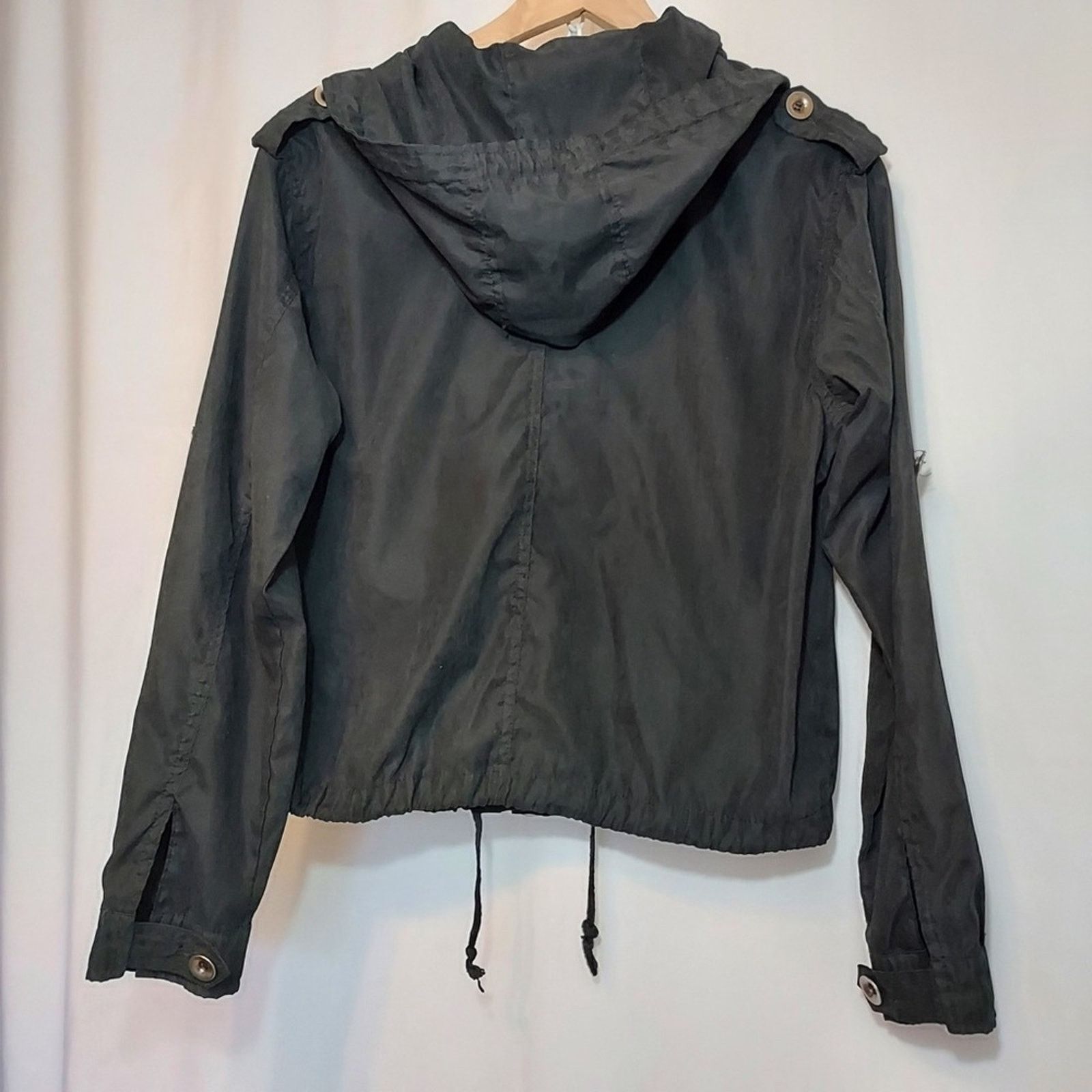 Brandy Melville Brandy Melville Lightweight Windbreaker Black Zip Up Jacket Size S / US 4 / IT 40 - 3 Thumbnail