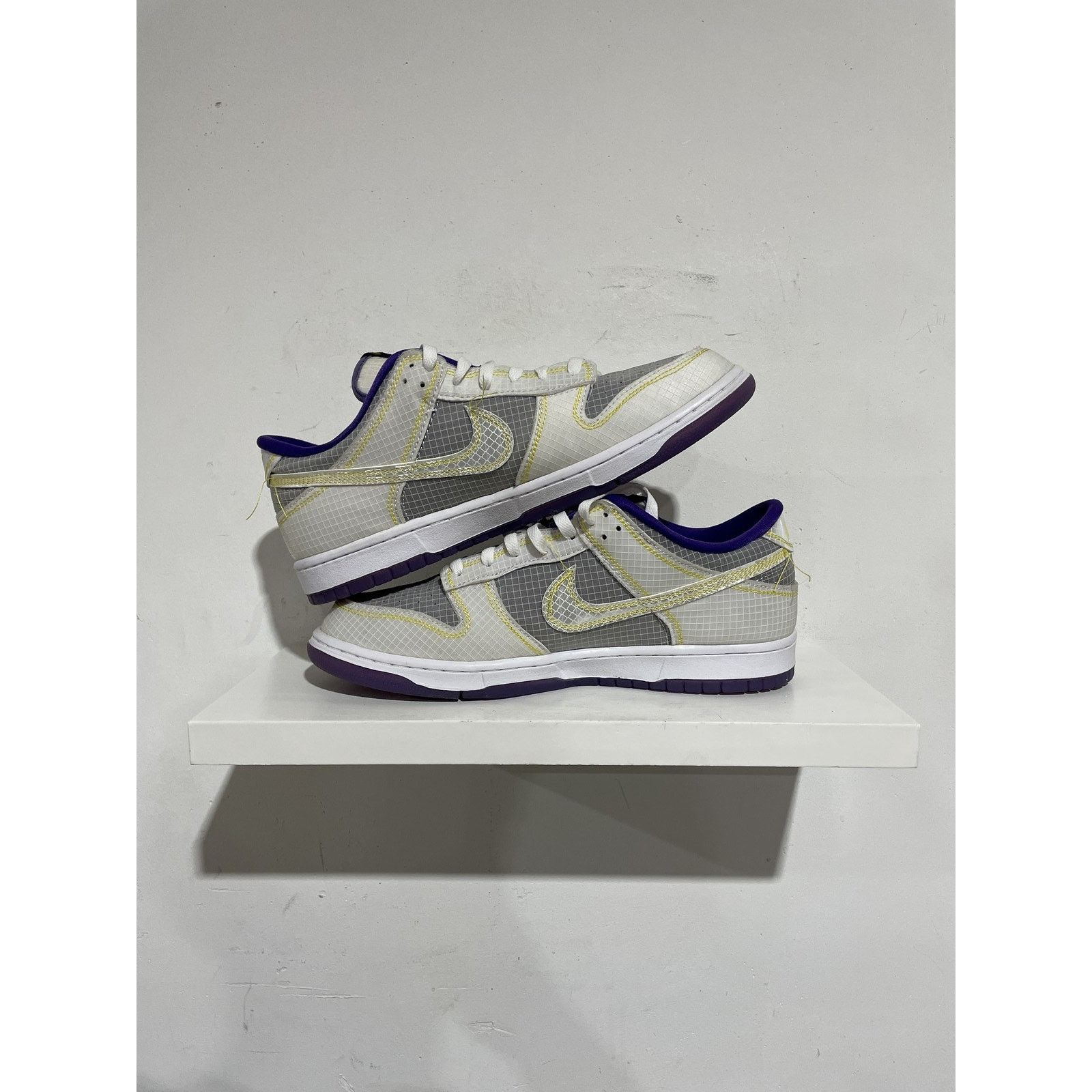 Nike NIKE DUNK LOW UNION PASSPORT PACK COURT PURPLE SIZE 11 Size US 11 / EU 44 - 2 Thumbnail