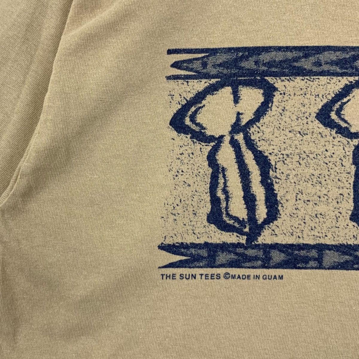Vintage 90’ LATTE STONE GUAM Hawaii The Sun Tee Shirt