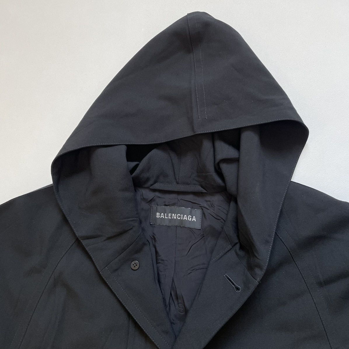 Balenciaga S/S 24 Black Wool Hooded Cloak Jacket Size US XL / EU 56 / 4 - 4 Thumbnail