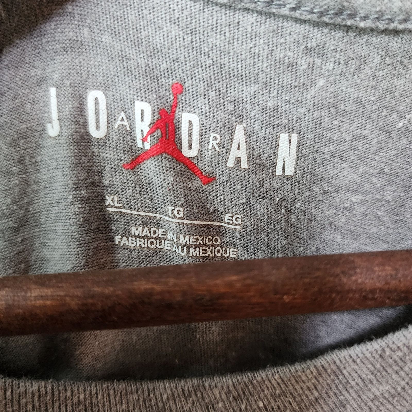 Jordan Brand Jordan XL Gray Roses T-Shirt Air Jordan Size US XL / EU 56 / 4 - 5 Thumbnail