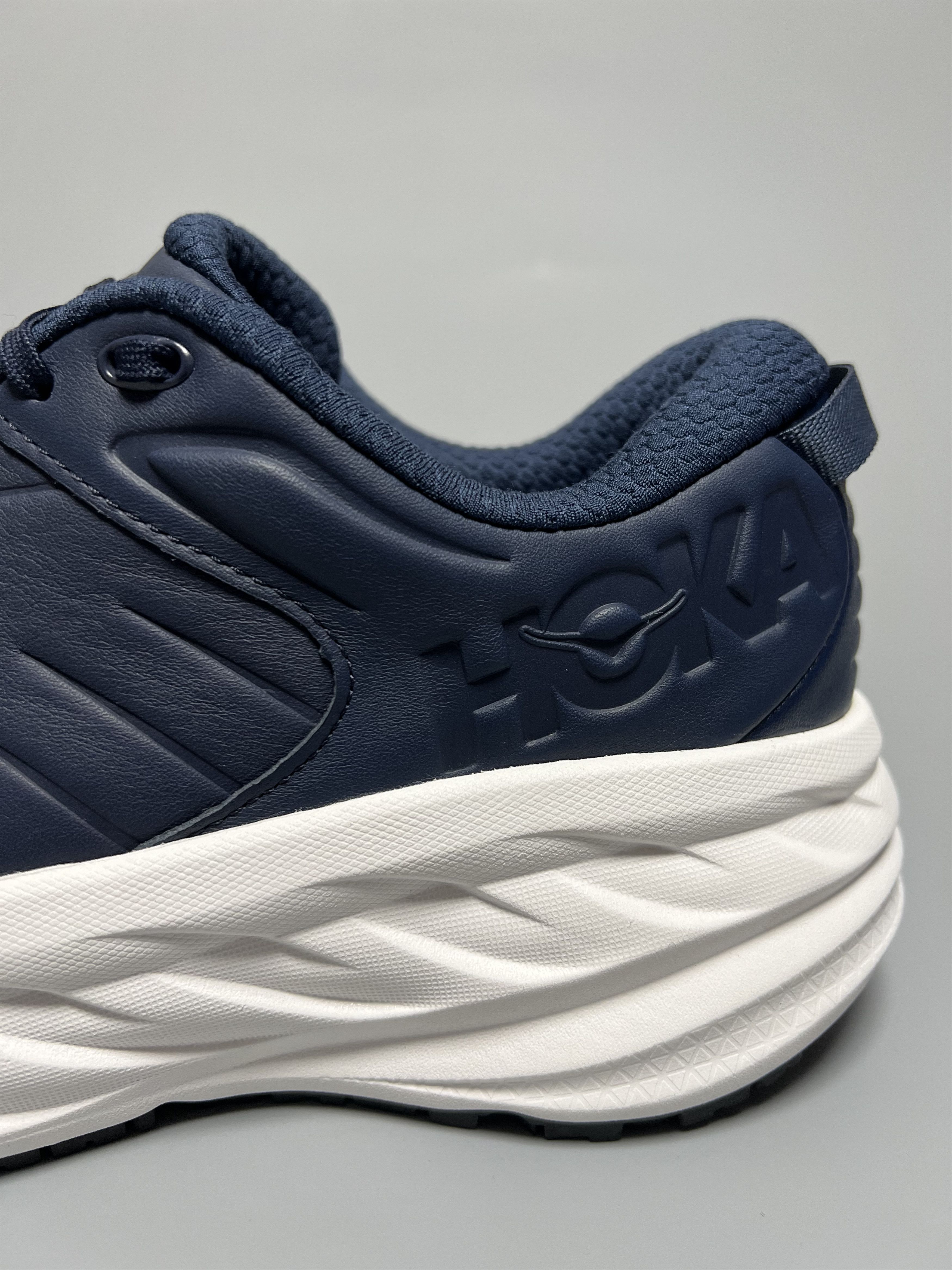 Hoka 11.5 EE Hoka One One Bondi SR Wide Running Shoes Walking Size US 11.5 / EU 44-45 - 9 Thumbnail