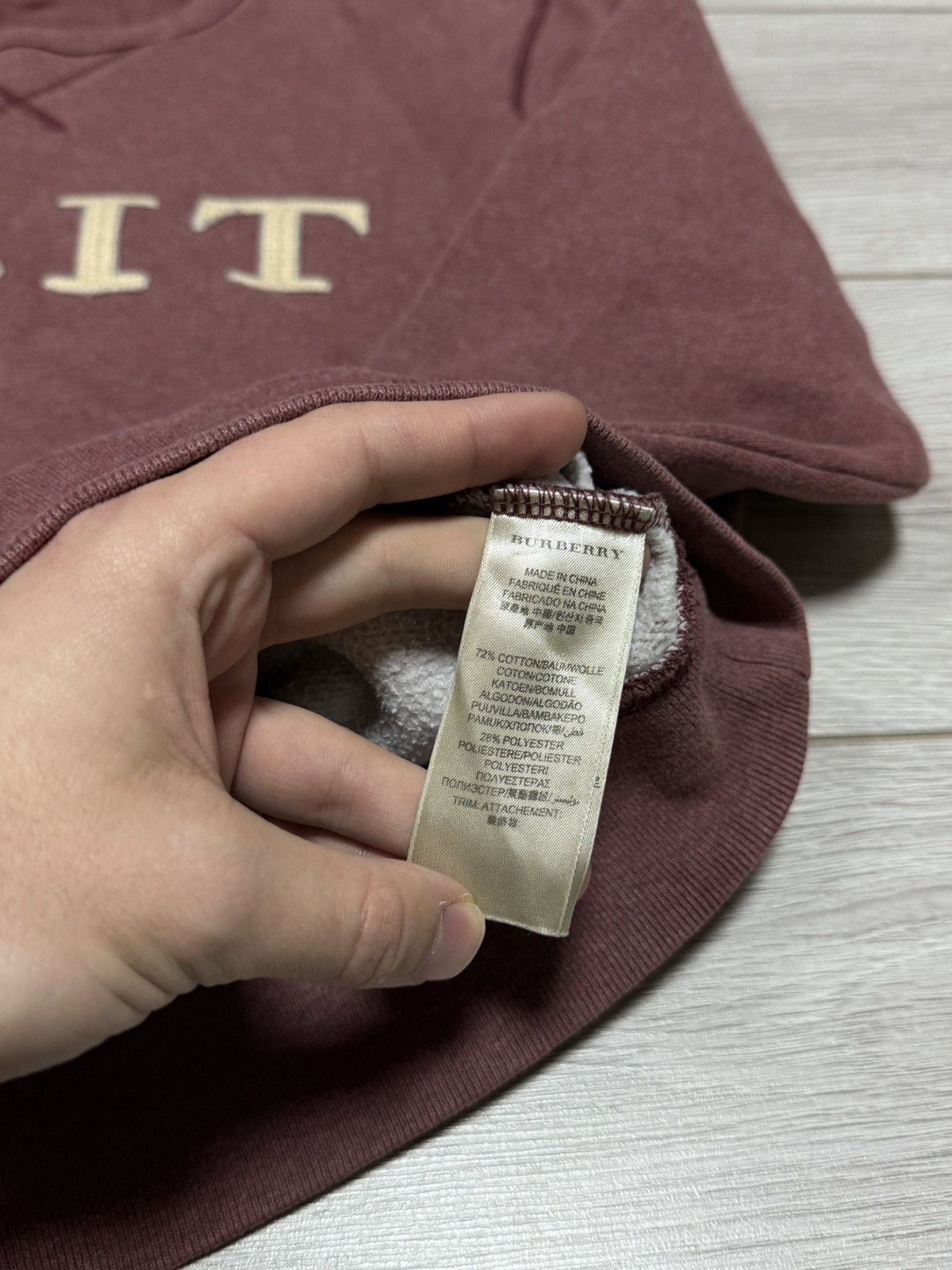 Burberry Burberry Brit Sweatshirt Big Logo Sz L Casual Jumper Size US L / EU 52-54 / 3 - 7 Thumbnail