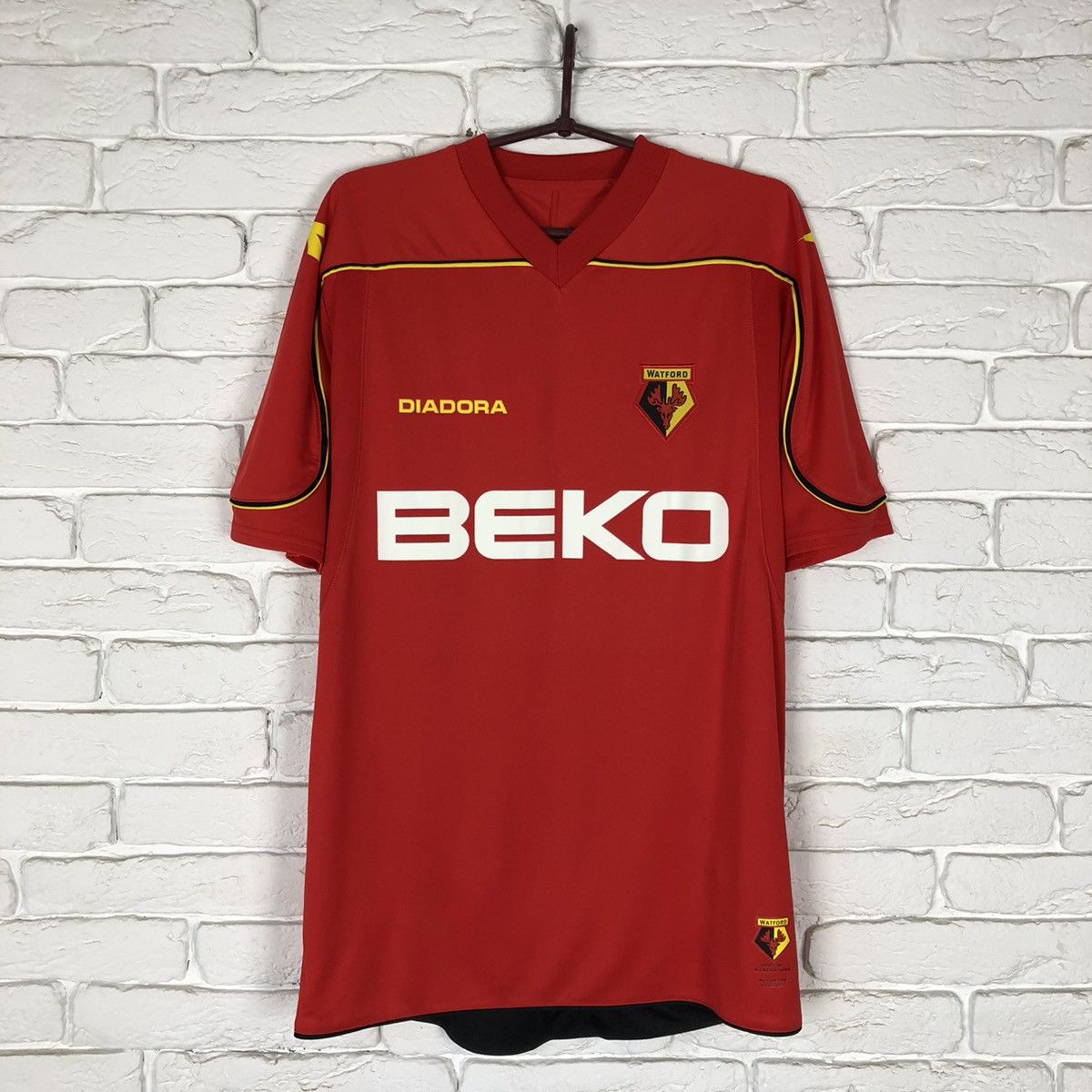 Diadora × Vintage Watford 2008 2009 away vintage jersey Size US M / EU 48-50 / 2 - 1 Thumbnail