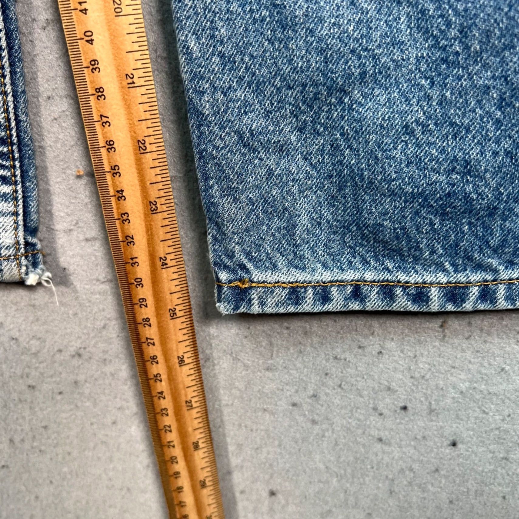 Levi's VINTAGE Levi's 550 Womens Jeans 12 Regular Relaxed High-Waist Blue Denim 5-Pocket Mens? Womens Size 34" / US 12 / IT 48 - 7 Thumbnail