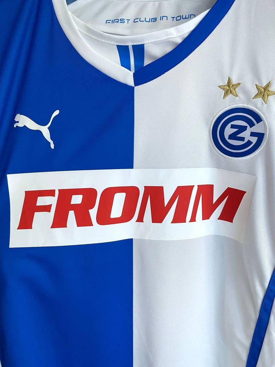 Puma Grasshopper Zurich 2013/14 Home Soccer Jersey Autograph Team Size US XL / EU 56 / 4 - 11 Thumbnail
