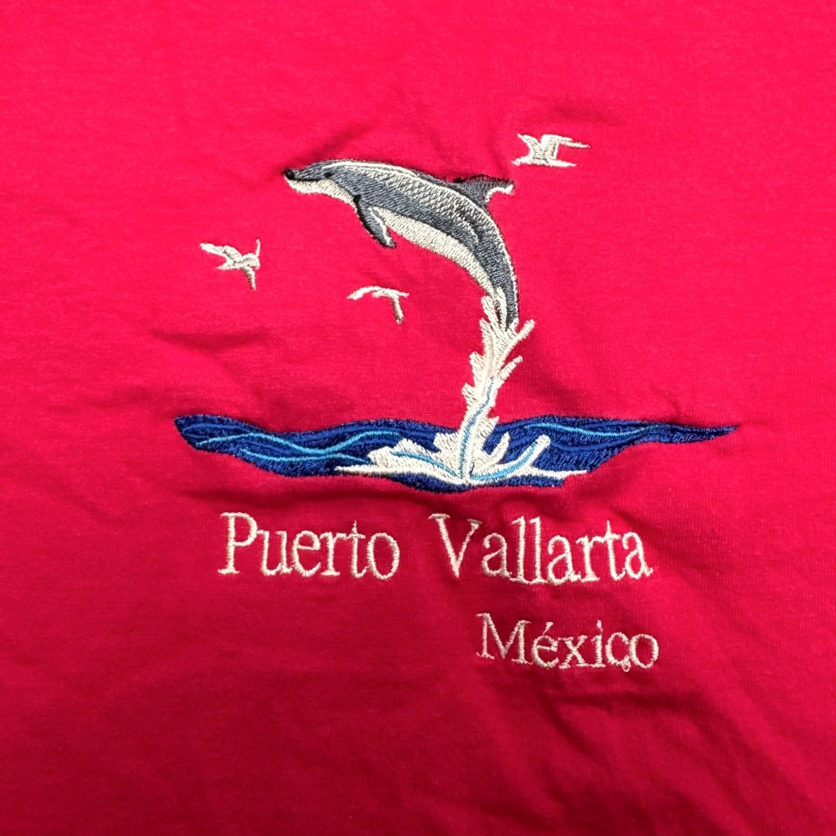 Pinko VINTAGE Puerto Vallarta Mexico Embroidered Dolphin T-Shirt Womens Large Pink Tee Size L / US 10 / IT 46 - 3 Thumbnail