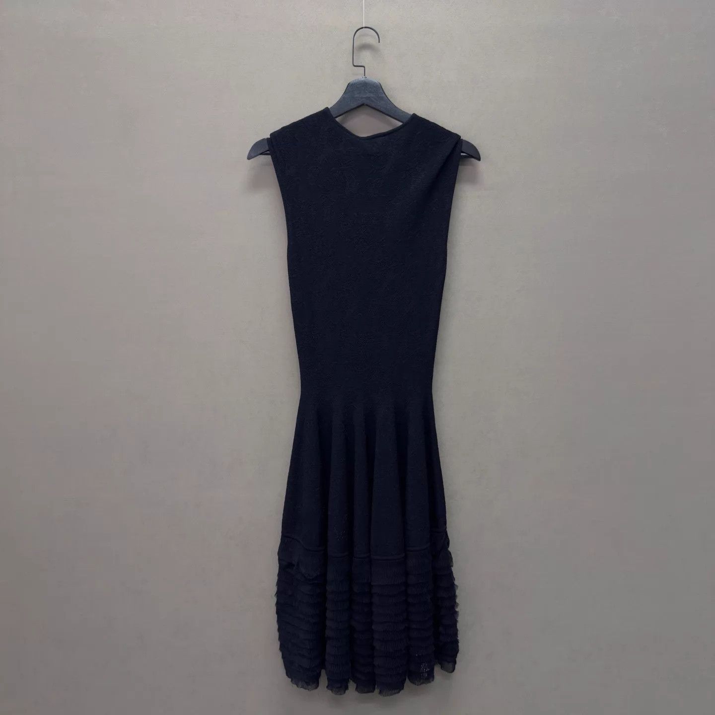 Alexander McQueen Alexander McQueen Black Lace Dress S 99 New Size S / US 4 / IT 40 - 4 Thumbnail