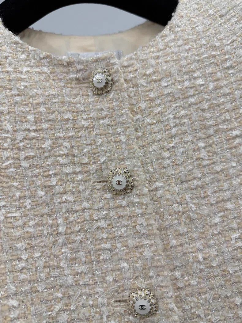 Chanel Chanel Beige tweed coat Size XS / US 0-2 / IT 36-38 - 2 Thumbnail