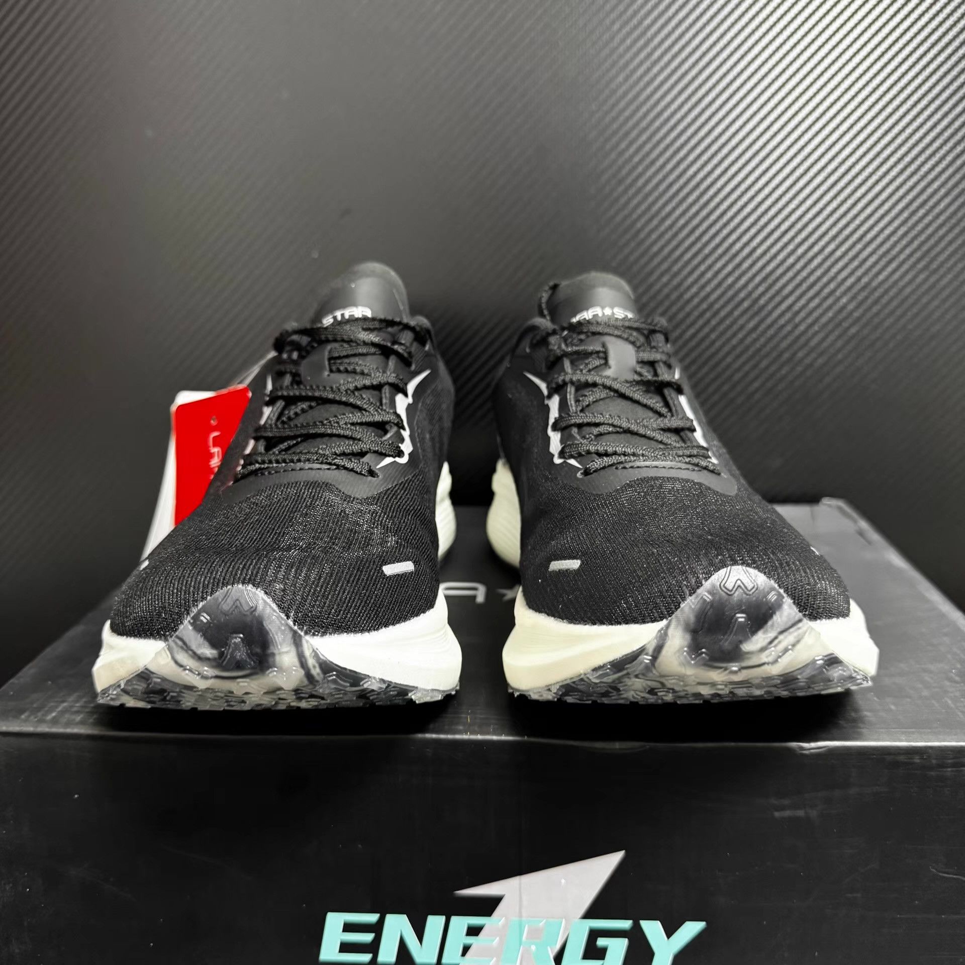 Nike LARASTAR Energy 1 Q10 Size US 7 / EU 40 - 2 Thumbnail
