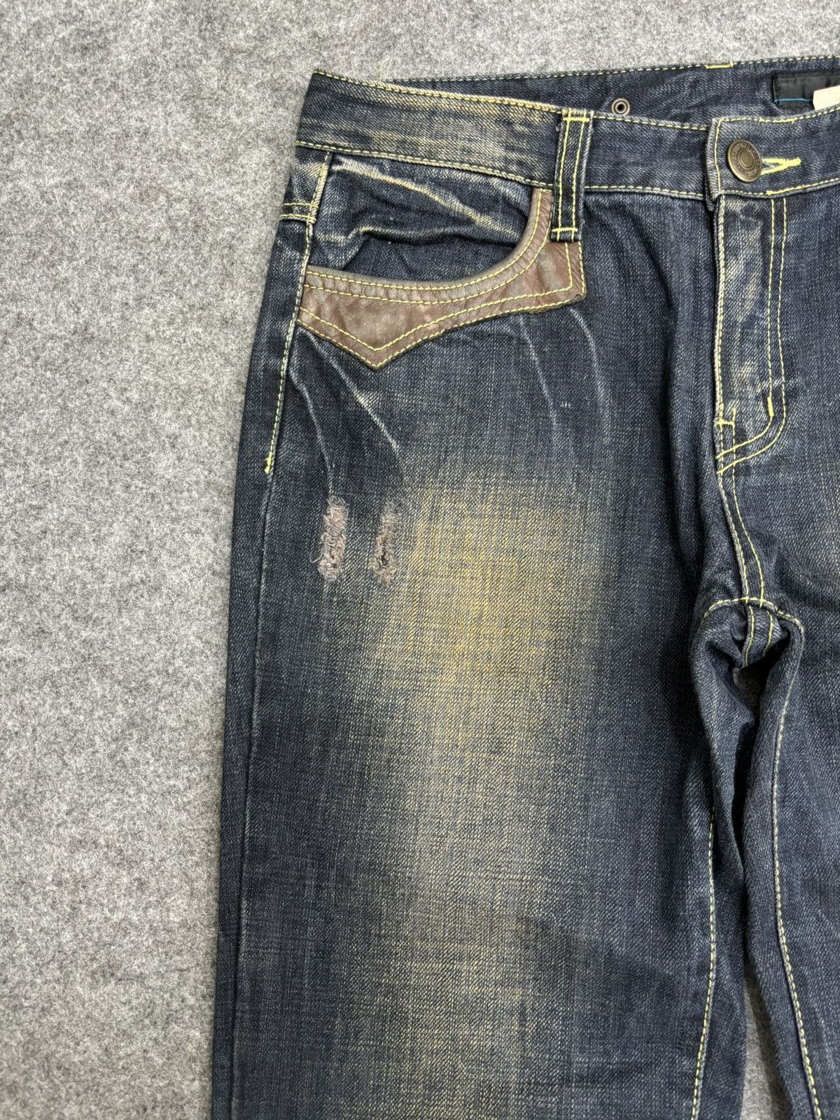 Japanese Brand 💥Flare💥Insane 90s Style Blue Rusty Distressed Denim F561 Size US 30 / EU 46 - 4 Thumbnail