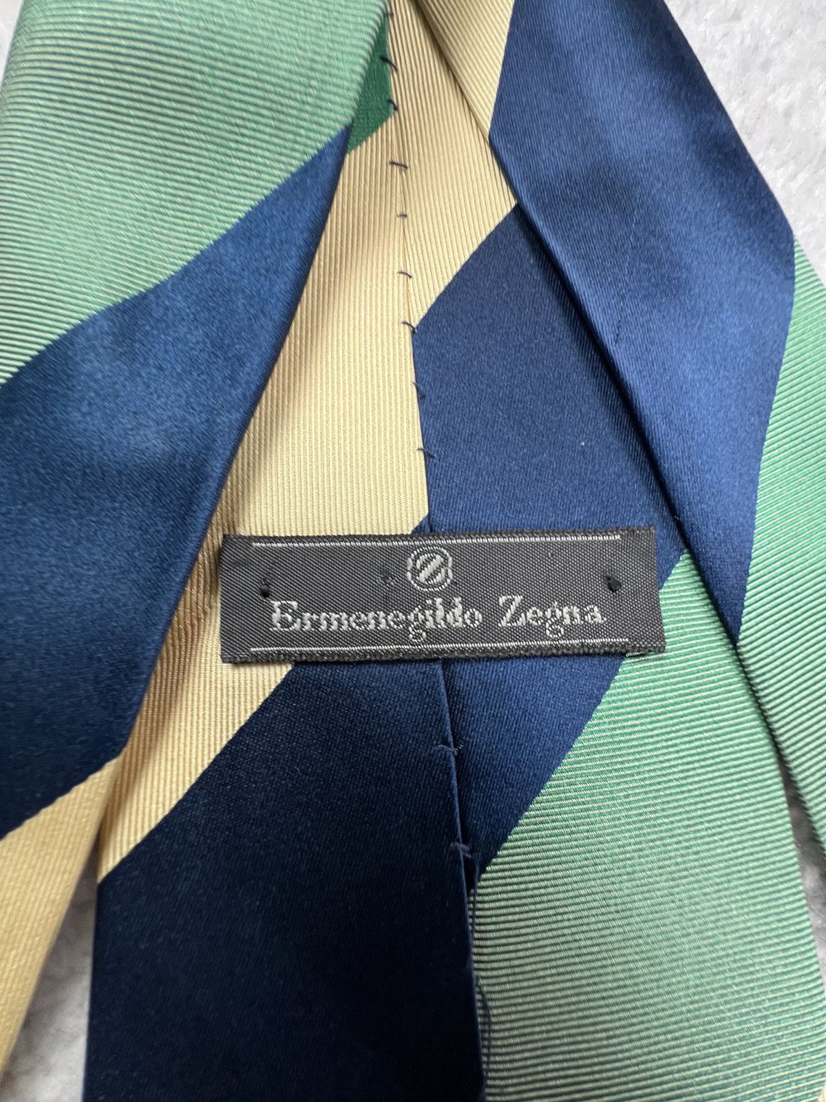 Ermenegildo Zegna Vintage Ermenegildo Zegna Silk Geometric Luxury Tie Size ONE SIZE - 11 Thumbnail