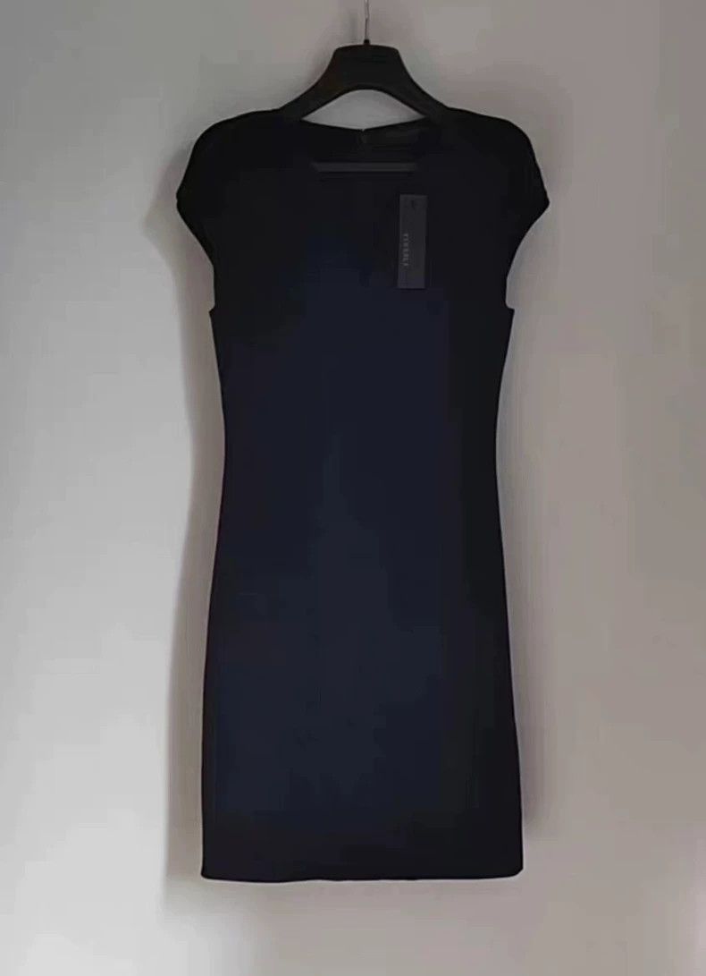 Versace Versace Classic dress Size M / US 6-8 / IT 42-44 - 2 Thumbnail
