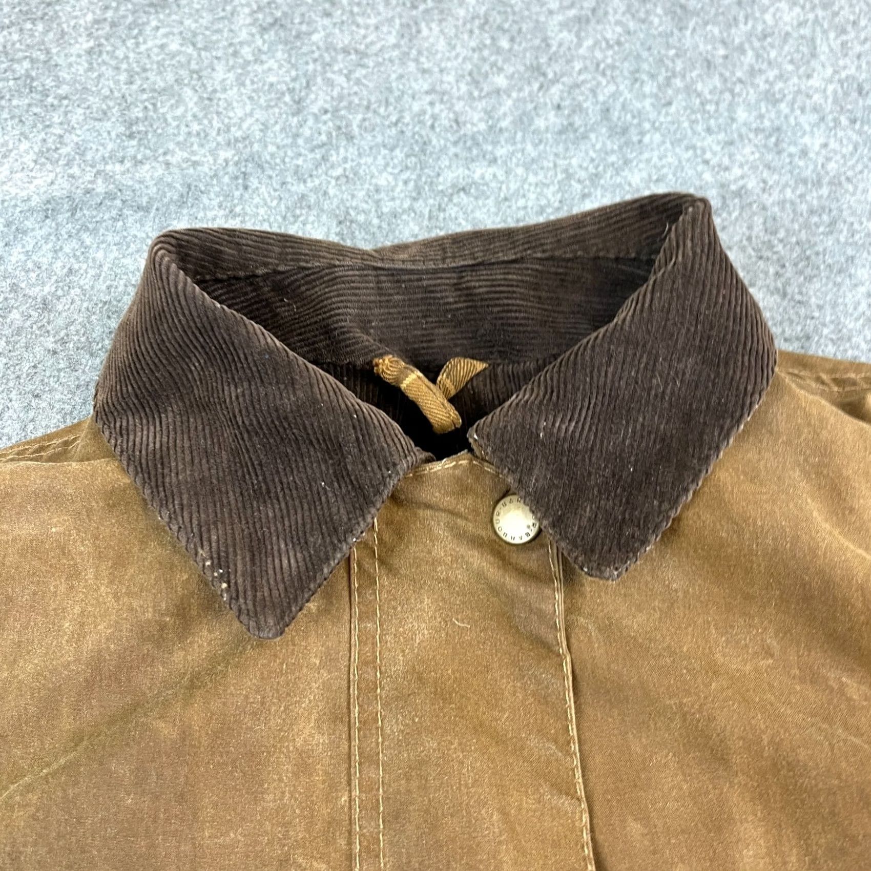 Barbour VTG Barbour L1905 Short Newmarket Wax Jacket UK 16 Tan Made in England Womens Size 38" / US 16 / IT 52 - 5 Thumbnail