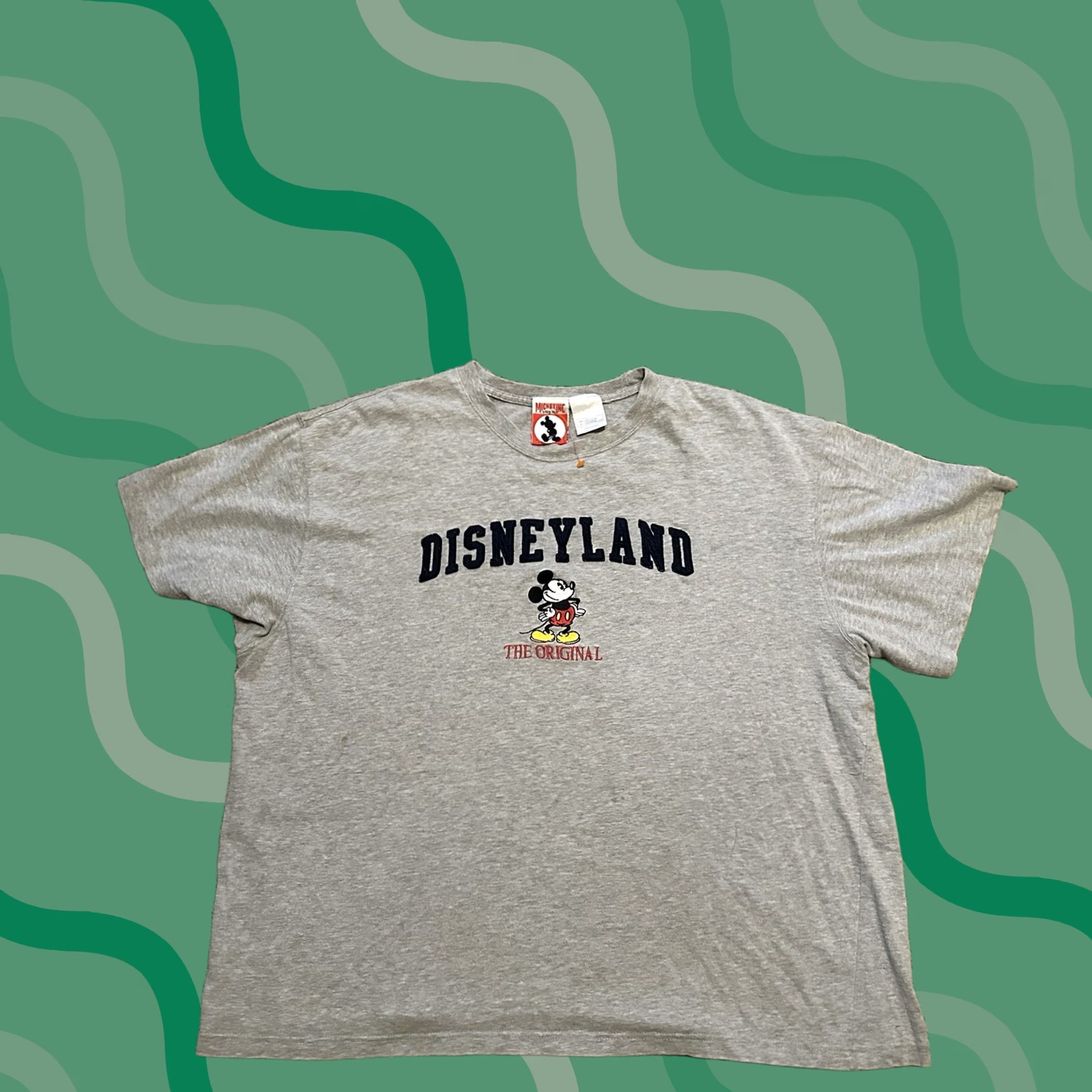 Disney VINTAGE Disney Mickey Mouse Embroidered Shirt Mens XL 90s Short Sleeve Gray Cotton Knit Size US L / EU 52-54 / 3 - 1 Thumbnail