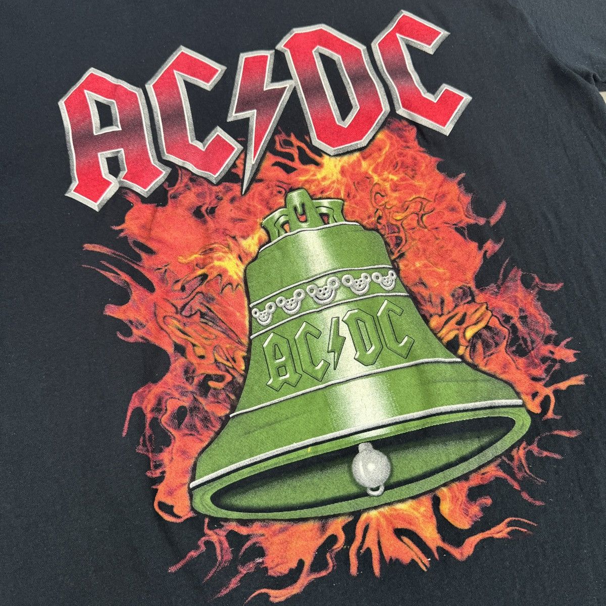 AC/DC Vintage AC/DC Hells Bells Rock Band Tee T-Shirt Size XL Size US XL / EU 56 / 4 - 8 Thumbnail