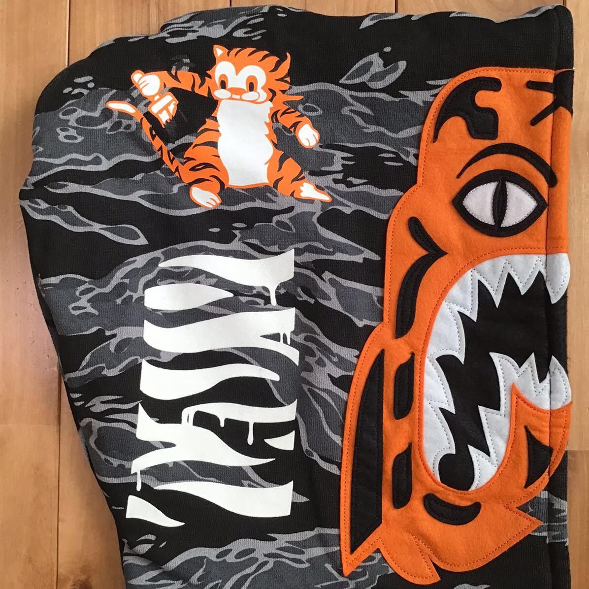 Bape × Undefeated BAPE × Undefeated Tiger Shark full zip hoodie a bathing ape Size US S / EU 44-46 / 1 - 4 Thumbnail