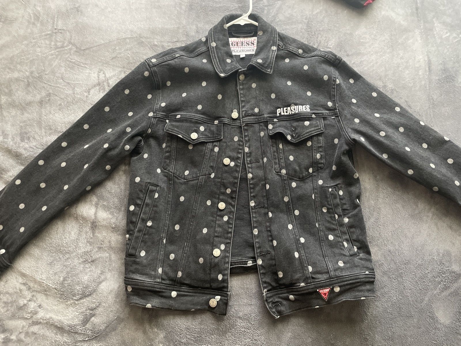 Guess × Pleasures GUESS Originals x PLEASURES Size US S / EU 44-46 / 1 - 1 Thumbnail