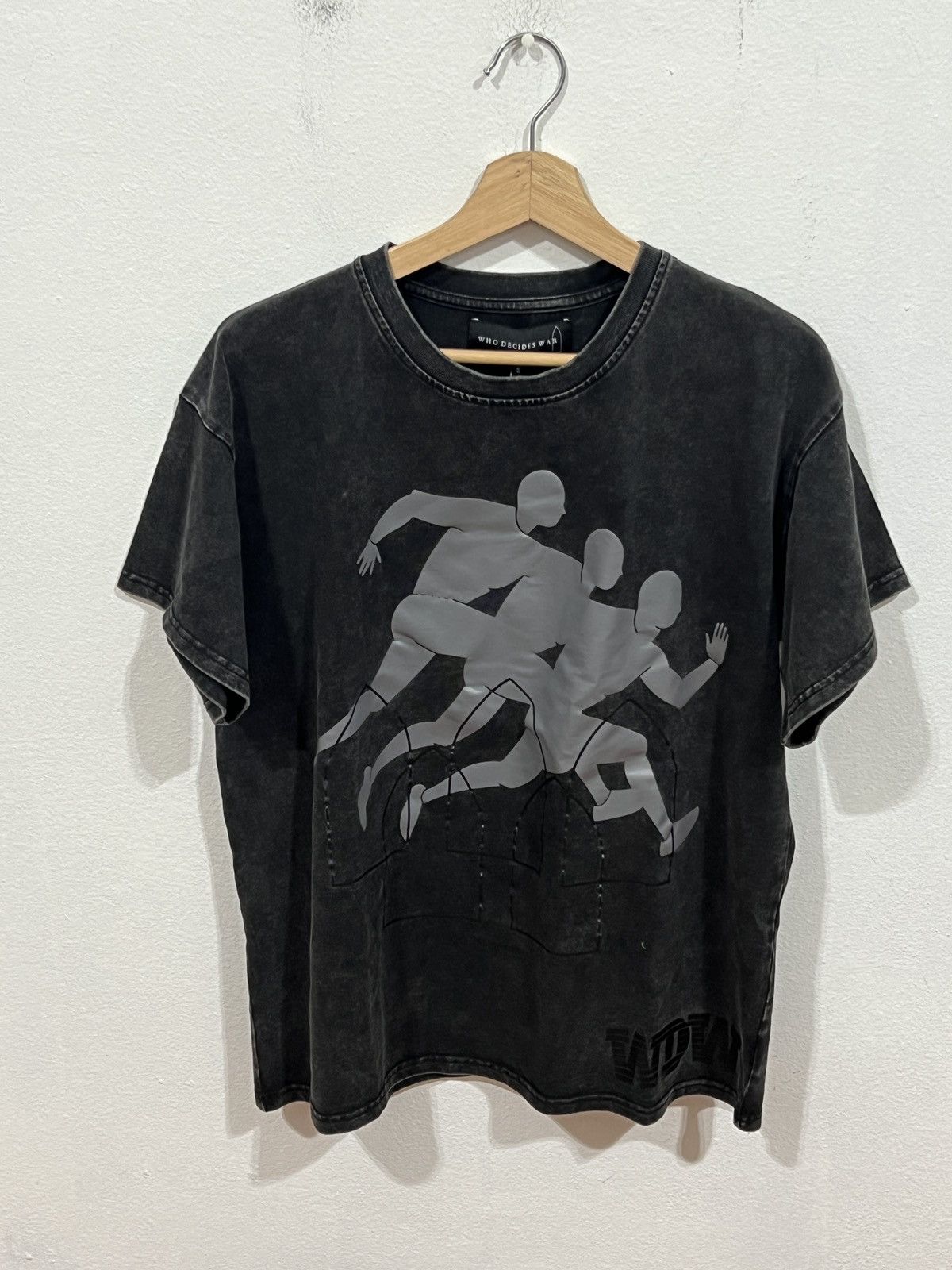 Who Decides War Who Decides War Hurdle Short Tee Size US S / EU 44-46 / 1 - 1 Thumbnail