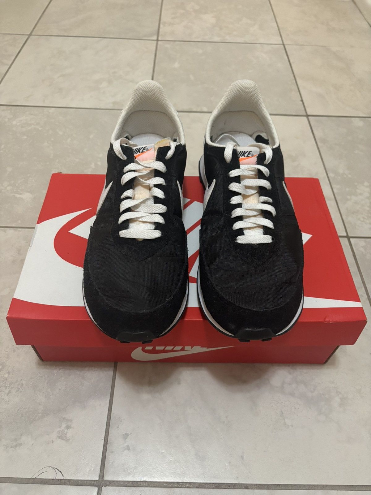 Nike rare Nike Waffle Trainer 2 Black/White Shoe Size 9.5 Size US 9.5 / EU 42-43 - 5 Thumbnail