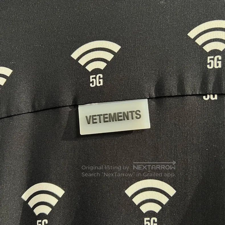 Vetements Vetements “5G” Printed Long-Sleeve Shirt Size US S / EU 44-46 / 1 - 8 Thumbnail