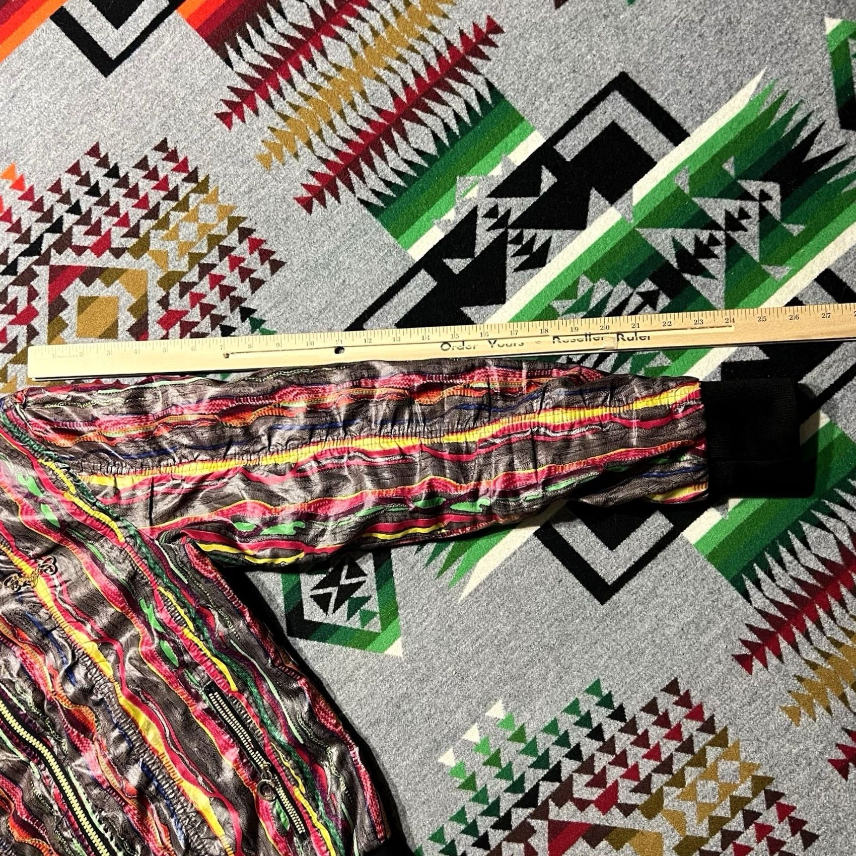 Coogi 2. "Coogi Bomber Jacket" is the main selling point Size M / US 6-8 / IT 42-44 - 6 Thumbnail