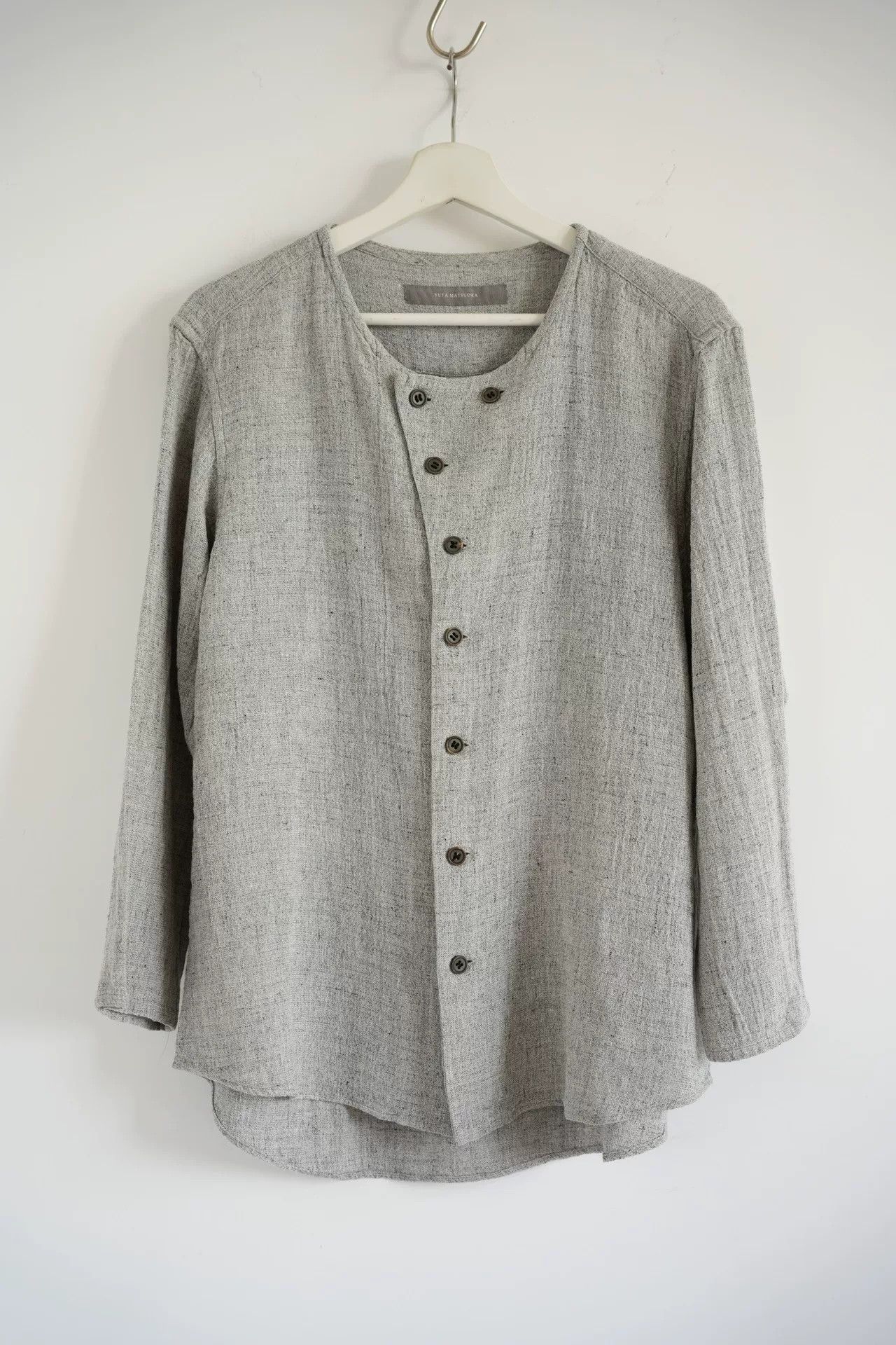 Japanese Brand gray linen button-up shirt by Yuta Matsuoka Size US S / EU 44-46 / 1 - 1 Thumbnail