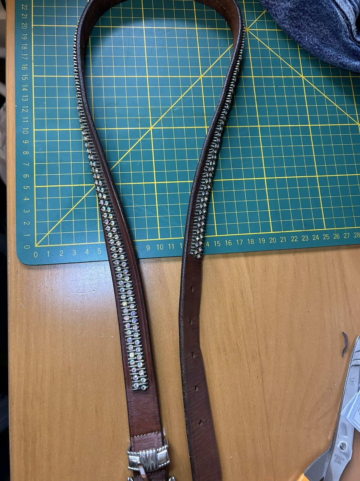 Vintage Vintage western rhinestone tennis chain leather belt Size ONE SIZE - 7 Thumbnail
