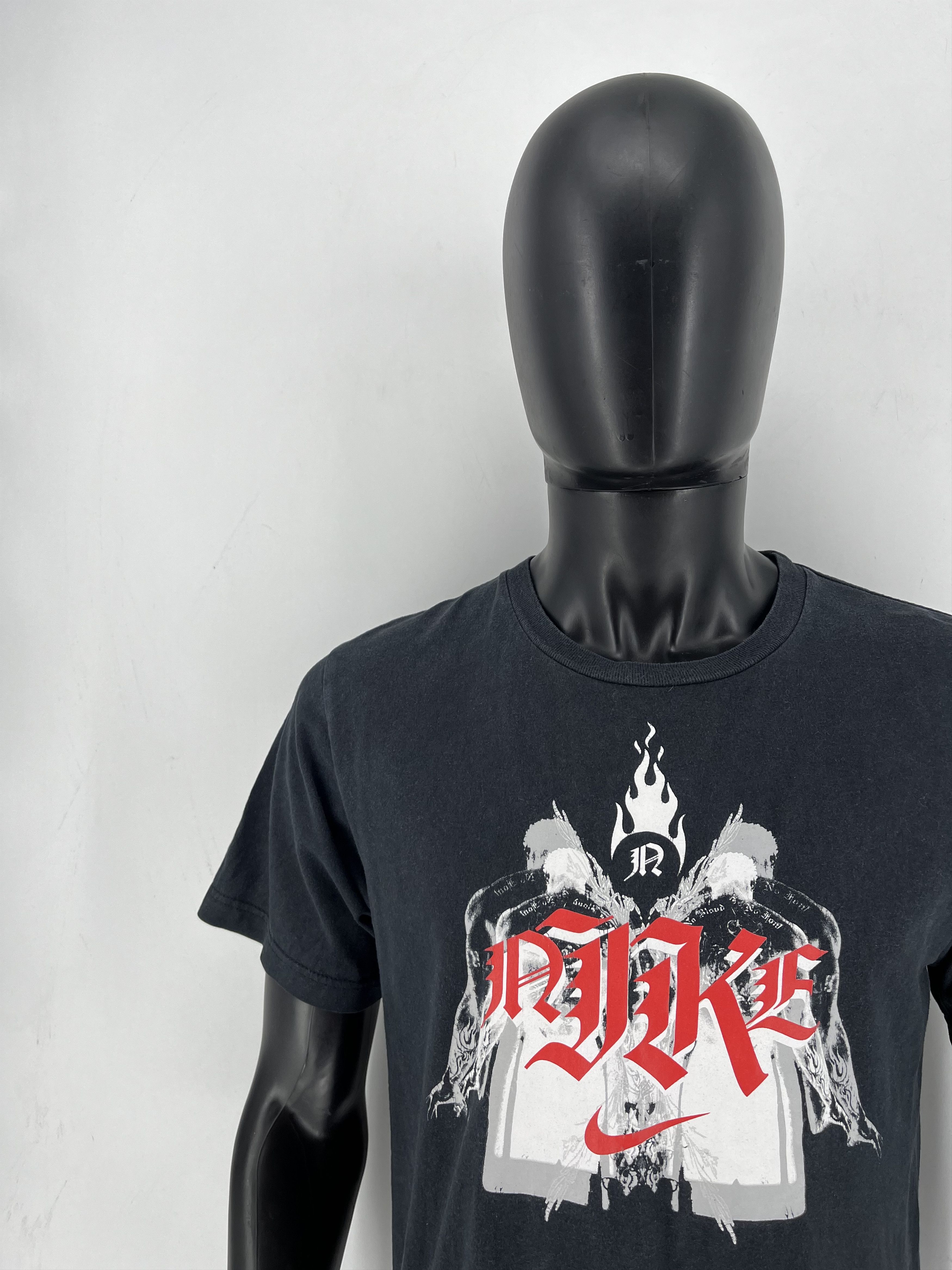 Nike Vintage 90s Nike JA Basketball Flame Guy oversize rare tee Size US M / EU 48-50 / 2 - 6 Thumbnail