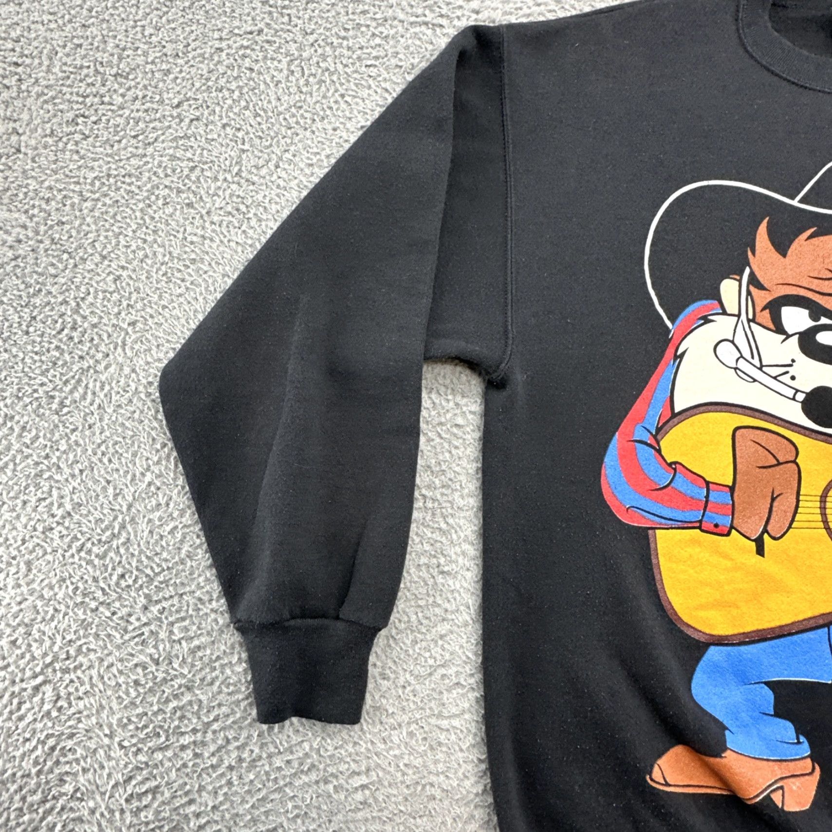 Vintage VINTAGE Looney Tunes VTG 90s Taz Big Face Cowboy Guitar Front/Back Sweatshirt L Green Men Pullover Crew Neck Graphic Print Size US L / EU 52-54 / 3 - 4 Thumbnail