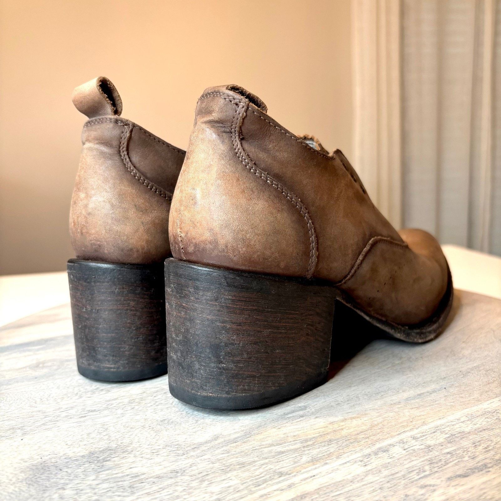 FREEBIRD Freebird Sadie Distressed Brown Leather Ankle Booties Size 9 Size US 9 / IT 39 - 5 Thumbnail