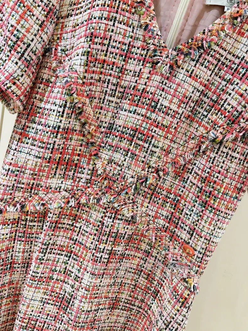 Chanel Chanel 17 colourful knitted dress Xiaoxiang V-neck fur-edg Size XS / US 0-2 / IT 36-38 - 5 Thumbnail