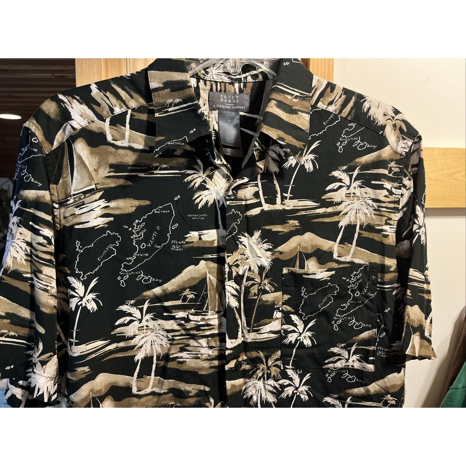 Other Crazy Horse Men's M Black Floral Button Rayon Hawaiian Shirt Size US M / EU 48-50 / 2 - 6 Thumbnail