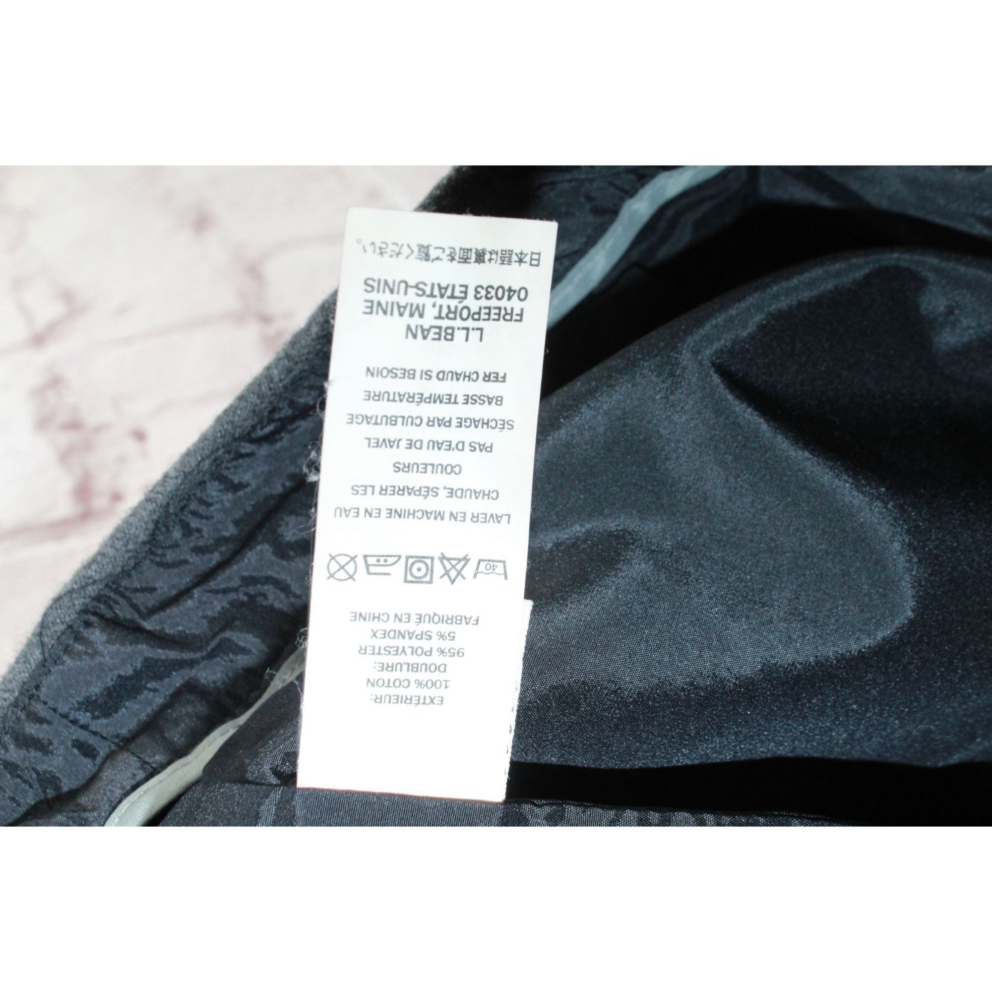 L.L. Bean LL Bean Classic Fit Straight Leg Dress Work Pants 20 Pet Size 42" / US 20 - 10 Thumbnail